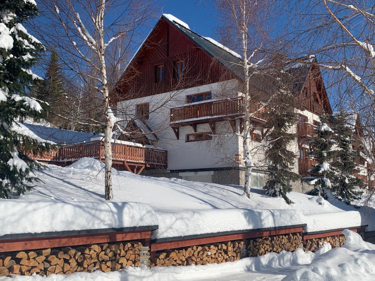 Apartman Mezi Kopci - Mid Hills Apartment Roudnice エクステリア 写真