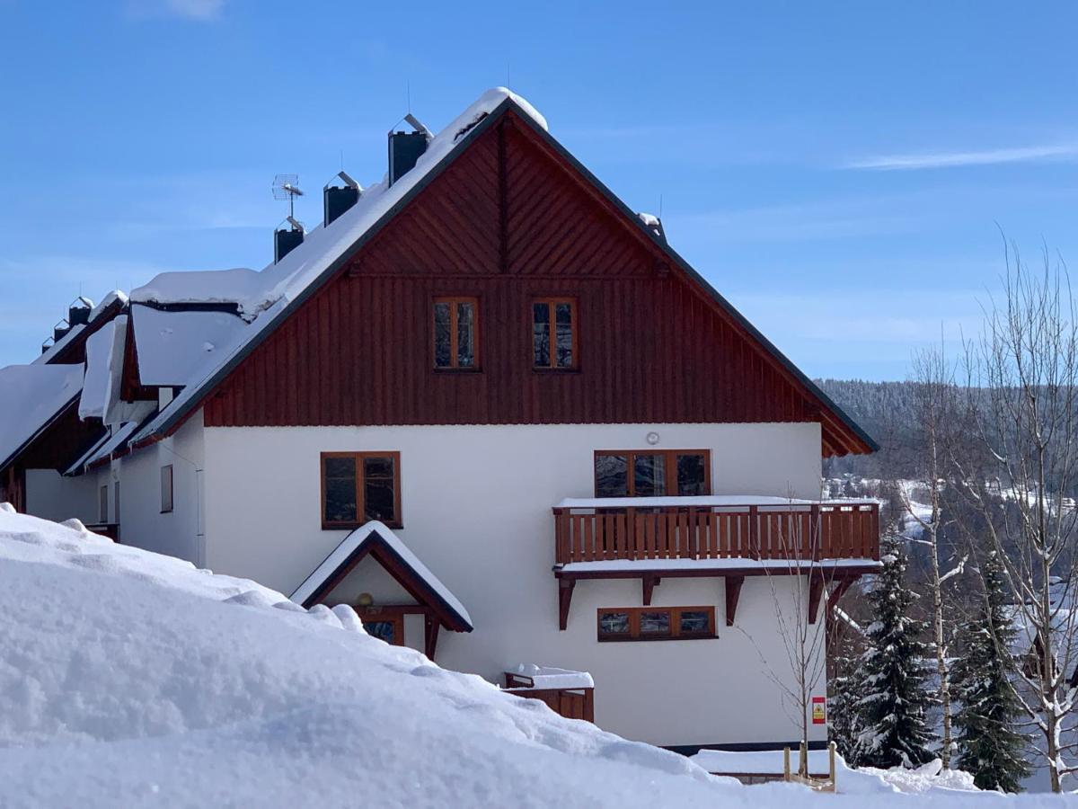 Apartman Mezi Kopci - Mid Hills Apartment Roudnice エクステリア 写真